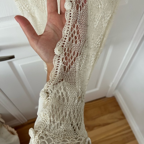 Bikini Cover Up - no size and no brand - Picture 3 of 3